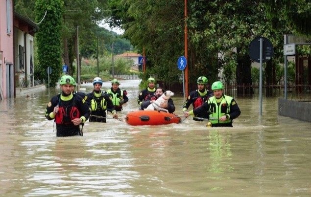 crisi climatica alluvione pompieri